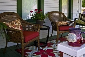 White Oak Manor Bed & Breakfast