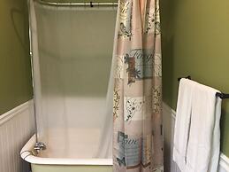 White Oak Manor Bed & Breakfast