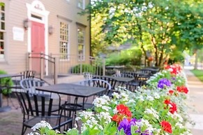 Brick Street Inn