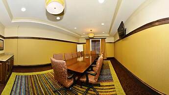 Holiday Inn Express and Suites Williston by IHG