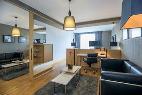 NH Bogotá Urban 93 Royal