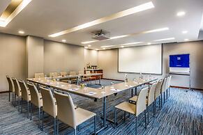 NH Bogotá Urban 93 Royal