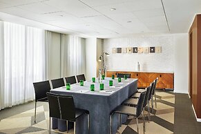 Royal Palm South Beach Miami, a Tribute Portfolio Resort