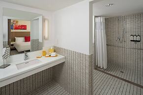 Royal Palm South Beach Miami, a Tribute Portfolio Resort