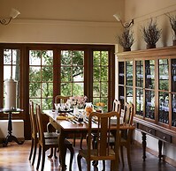 Jetwing Warwick Gardens, A Luxury Reserve