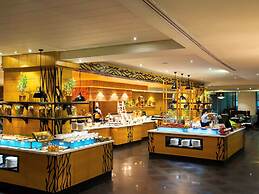Rixos The Palm Hotel & Suites