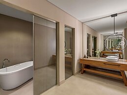 Rixos The Palm Hotel & Suites