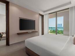 Rixos The Palm Hotel & Suites
