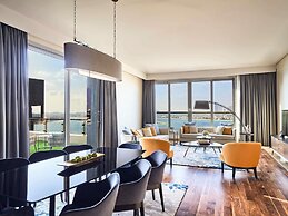 Rixos The Palm Hotel & Suites