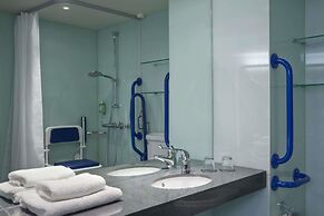 Ramada Encore by Wyndham Newcastle-Gateshead