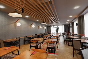 Ramada Encore by Wyndham Newcastle-Gateshead