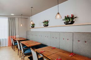 Ramada Encore by Wyndham Newcastle-Gateshead