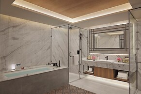 Vivanta Thane LBS Road