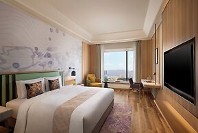 Vivanta Thane LBS Road