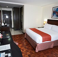 Fersal Hotel Neptune Makati
