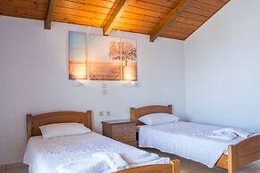 Lazaros Hotel Resort