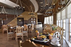 Awaliv Hotel