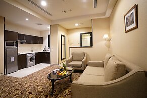 Awaliv Hotel