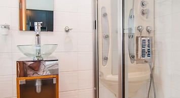 Pebbles Boutique Aparthotel