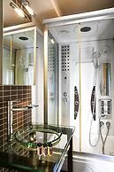 Pebbles Boutique Aparthotel