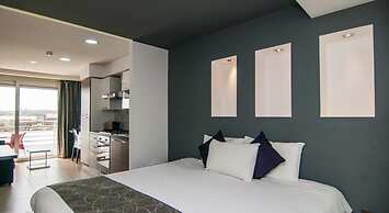 Pebbles Boutique Aparthotel