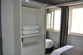 Pebbles Boutique Aparthotel