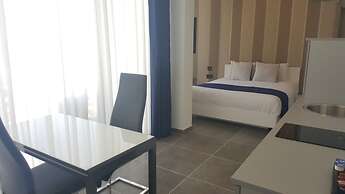 Pebbles Boutique Aparthotel
