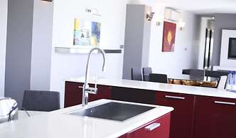 Pebbles Boutique Aparthotel