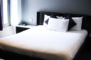 Pebbles Boutique Aparthotel