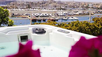 Pebbles Boutique Aparthotel