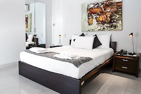 Pebbles Boutique Aparthotel