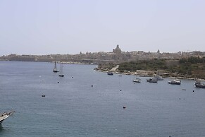 Pebbles Boutique Aparthotel