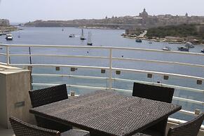 Pebbles Boutique Aparthotel