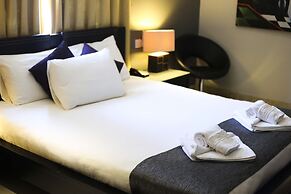 Pebbles Boutique Aparthotel