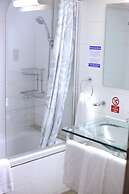 Pebbles Boutique Aparthotel