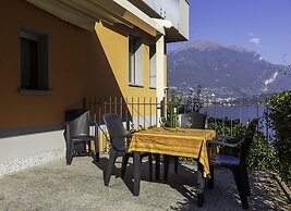 Sosta Sul Lago