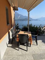 Sosta Sul Lago