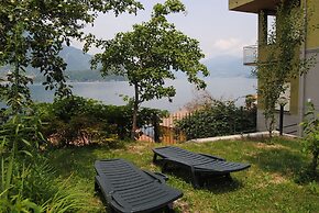 Sosta Sul Lago