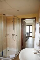 Ofir Apartment Hotel