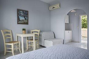 Panorama Fanari Studios & Apartments