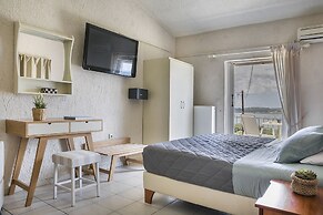 Panorama Fanari Studios & Apartments