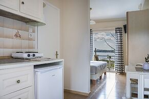 Panorama Fanari Studios & Apartments