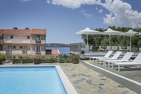 Panorama Fanari Studios & Apartments