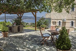 Panorama Fanari Studios & Apartments