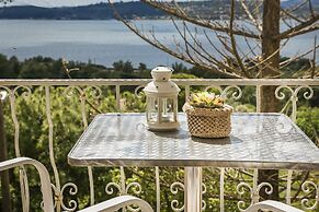 Panorama Fanari Studios & Apartments