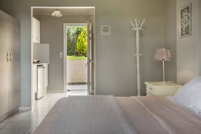 Panorama Fanari Studios & Apartments