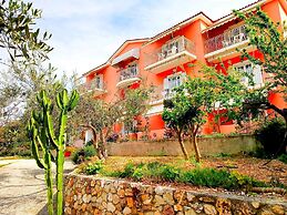 Oskars Studios & Apartments