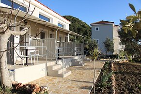 Oskars Studios & Apartments