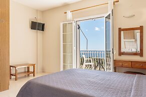 Oskars Studios & Apartments