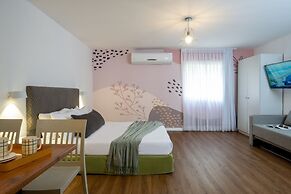 Eilon TravelHotel